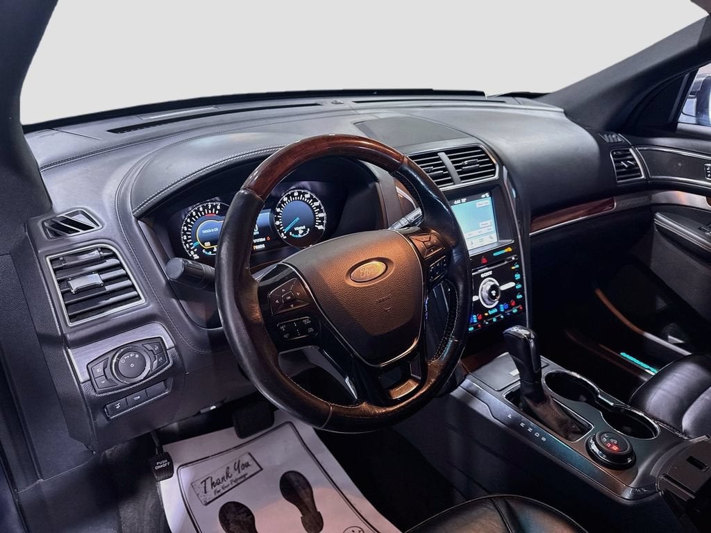 2017 Ford Explorer Platinum