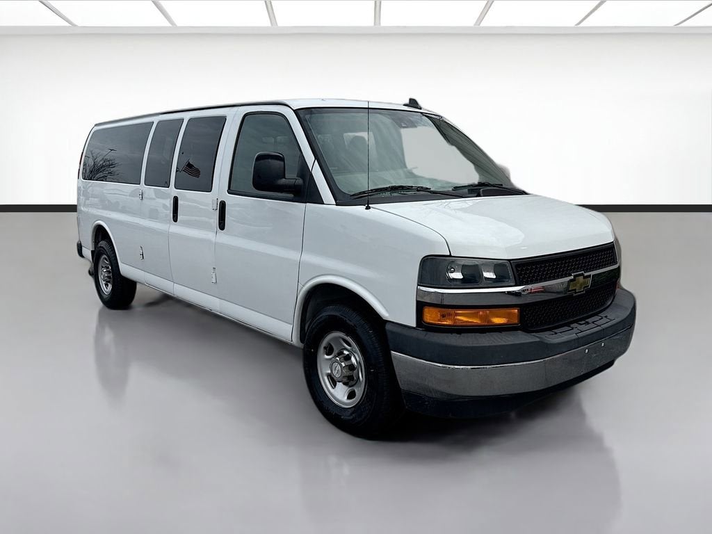 2019 Chevrolet Express Passenger 3500 LT