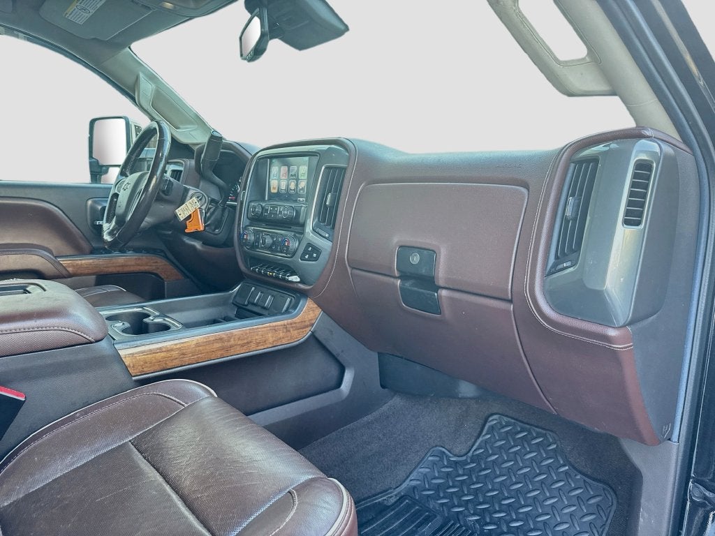 2016 Chevrolet Silverado 3500 HD High Country