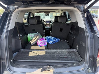 2022 GMC Acadia SLT