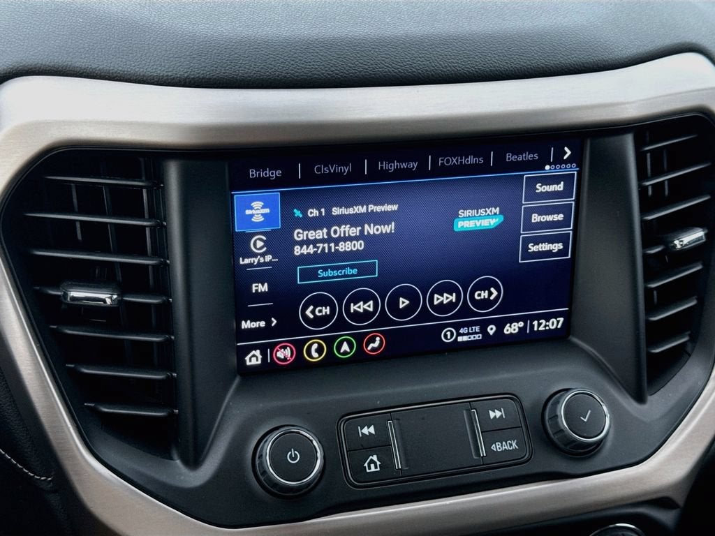 2023 GMC Acadia Denali