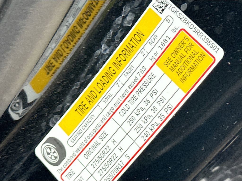 2024 GMC Yukon SLT