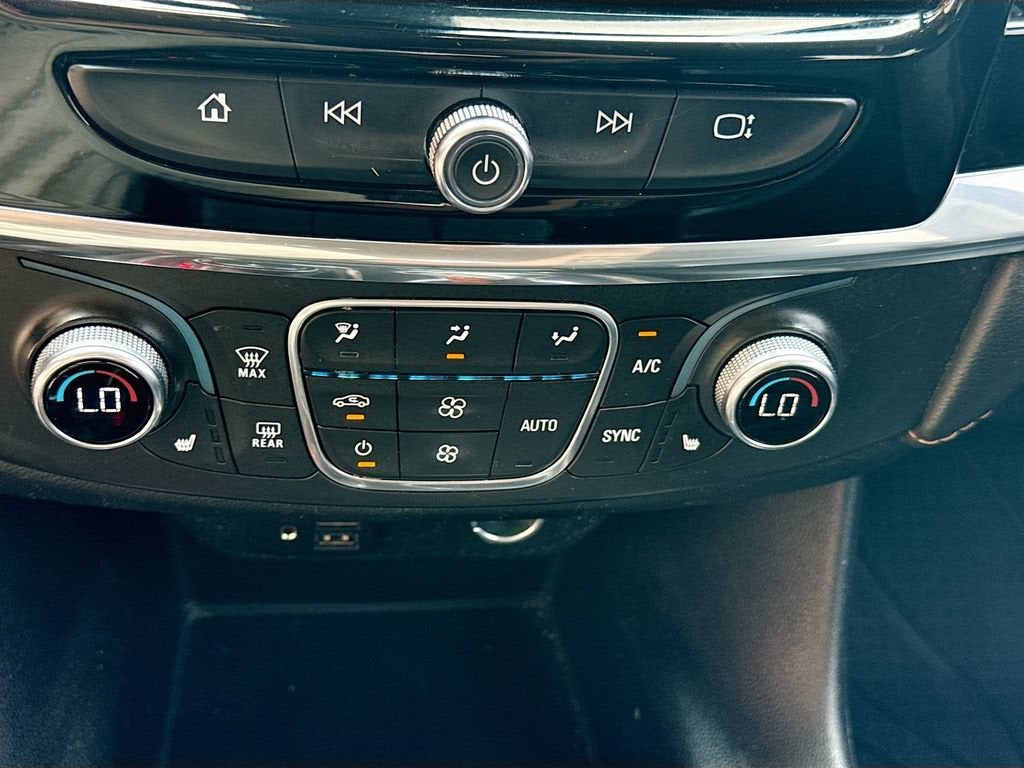 2020 Chevrolet Traverse LT Leather