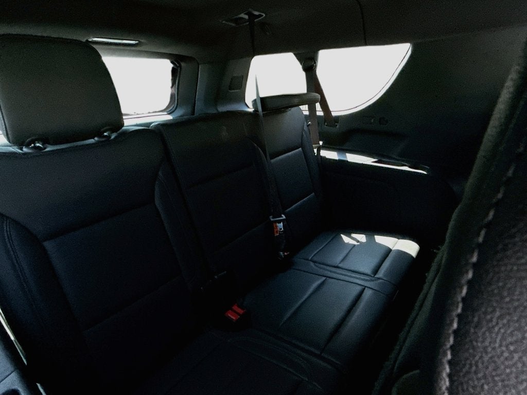 2025 Chevrolet Suburban LT
