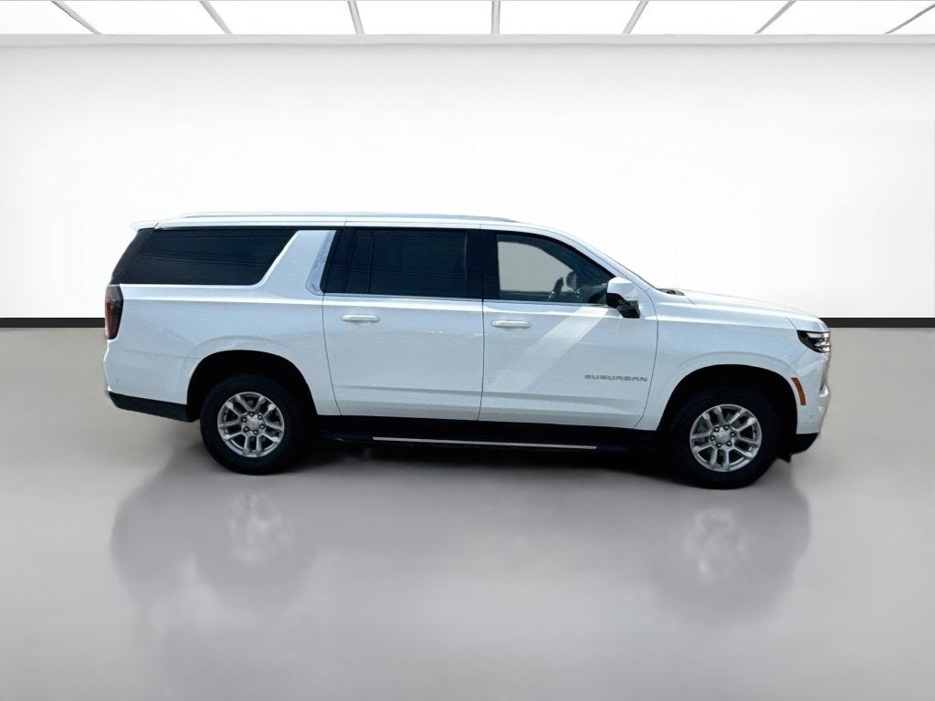 2025 Chevrolet Suburban LT
