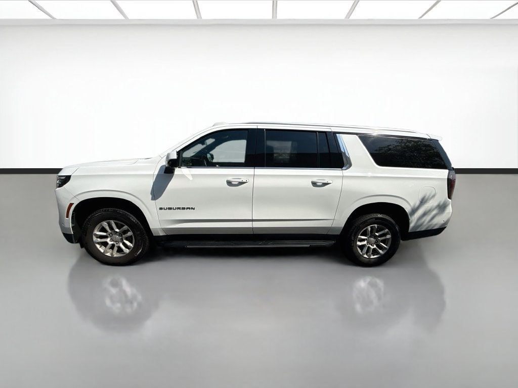 2025 Chevrolet Suburban LT