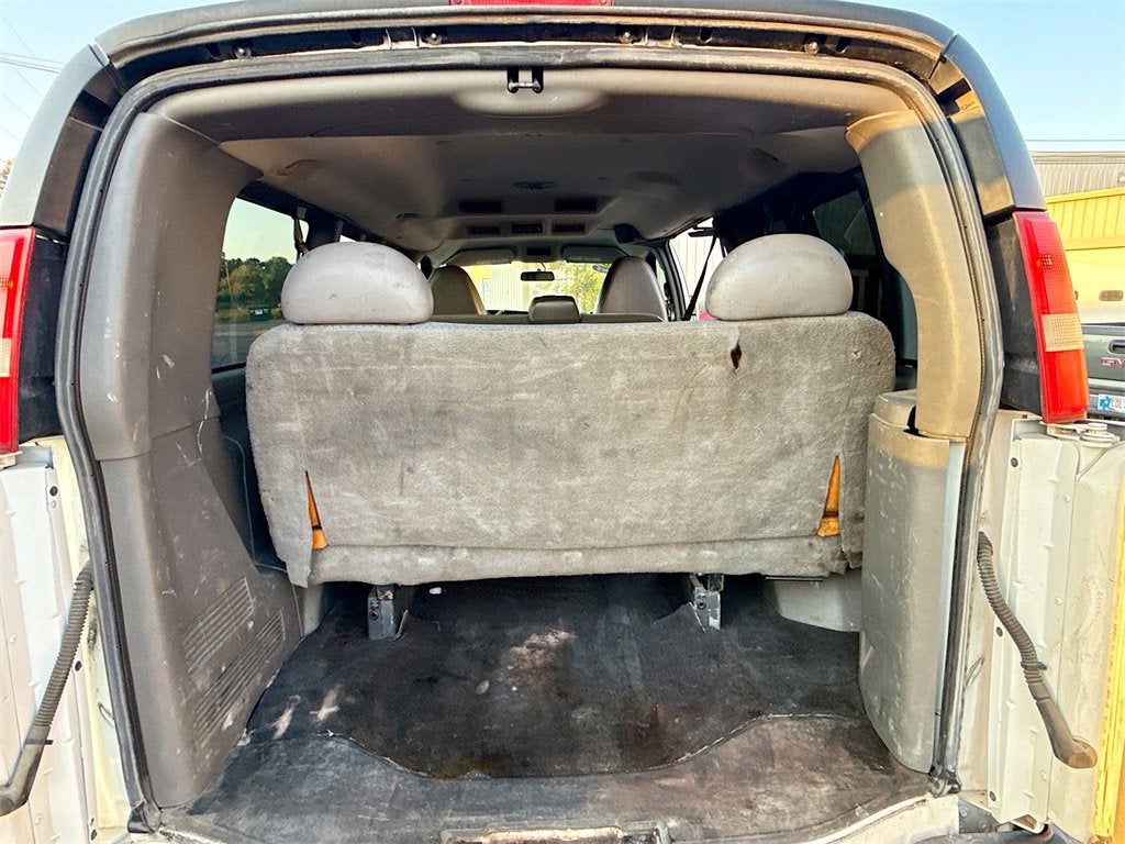 2015 Chevrolet Express Passenger 2500 LS