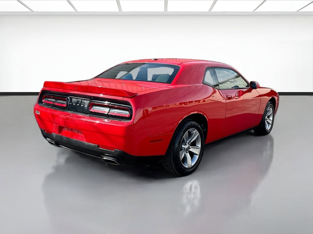 2022 Dodge Challenger SXT