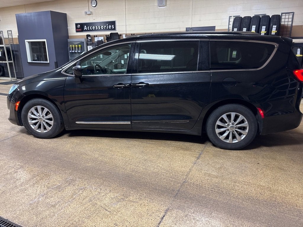 2018 Chrysler Pacifica Touring L Plus
