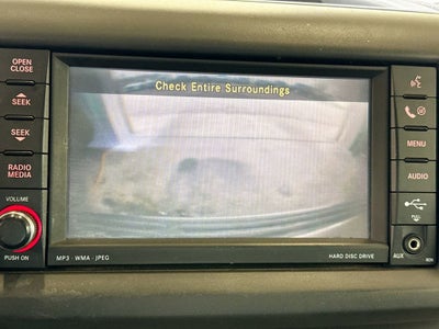 2010 Volkswagen Routan SEL w/Navigation