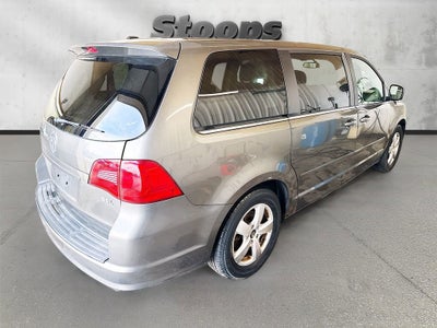 2010 Volkswagen Routan SEL w/Navigation