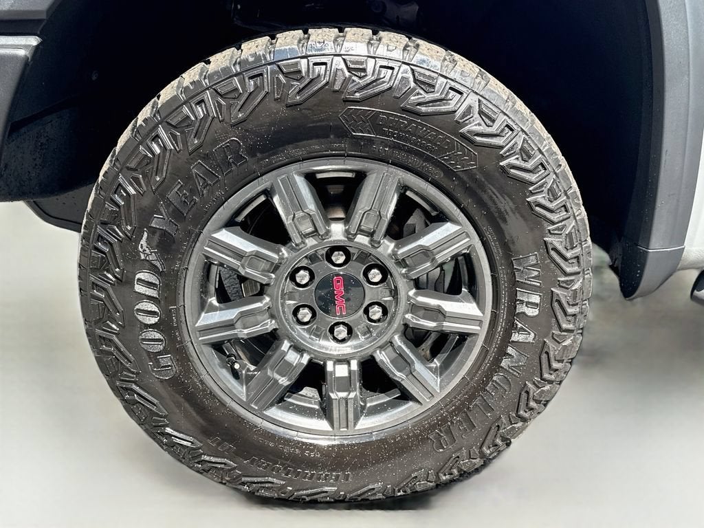 2025 GMC Sierra 1500 AT4X