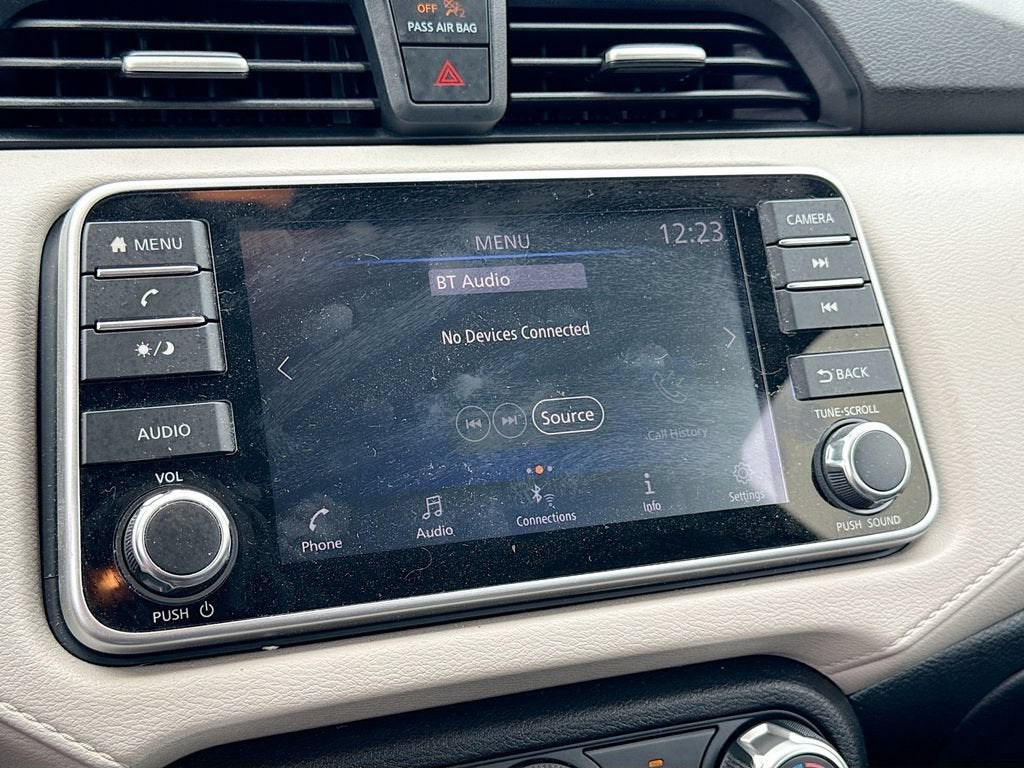 2022 Nissan Versa SV