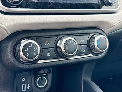 2022 Nissan Versa SV