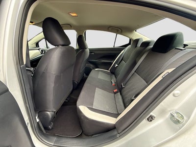 2022 Nissan Versa SV