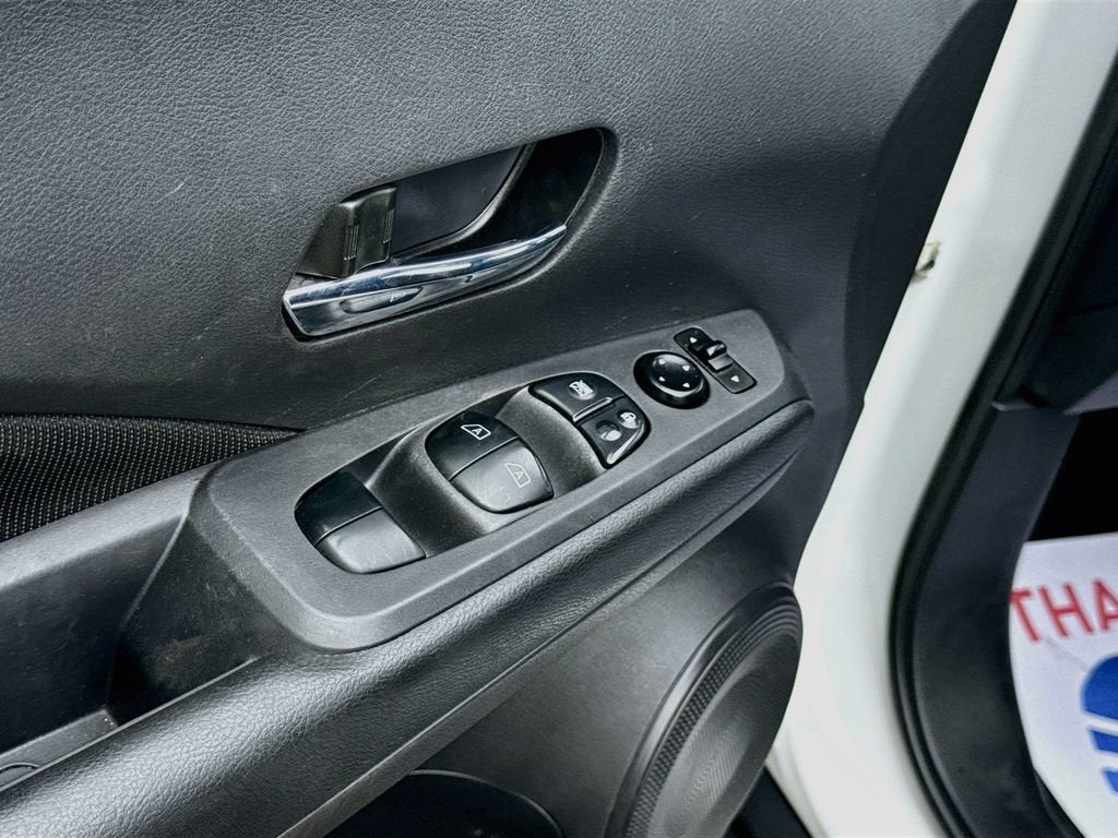 2023 Nissan Kicks SV Xtronic CVT
