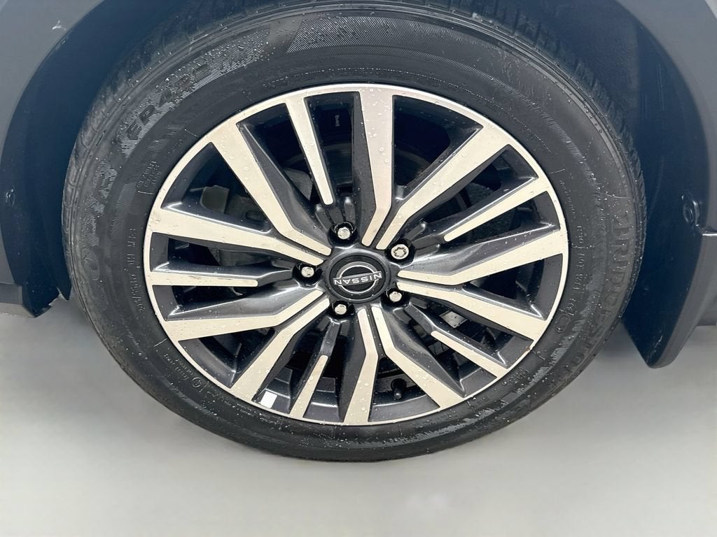 2023 Nissan Kicks SV Xtronic CVT