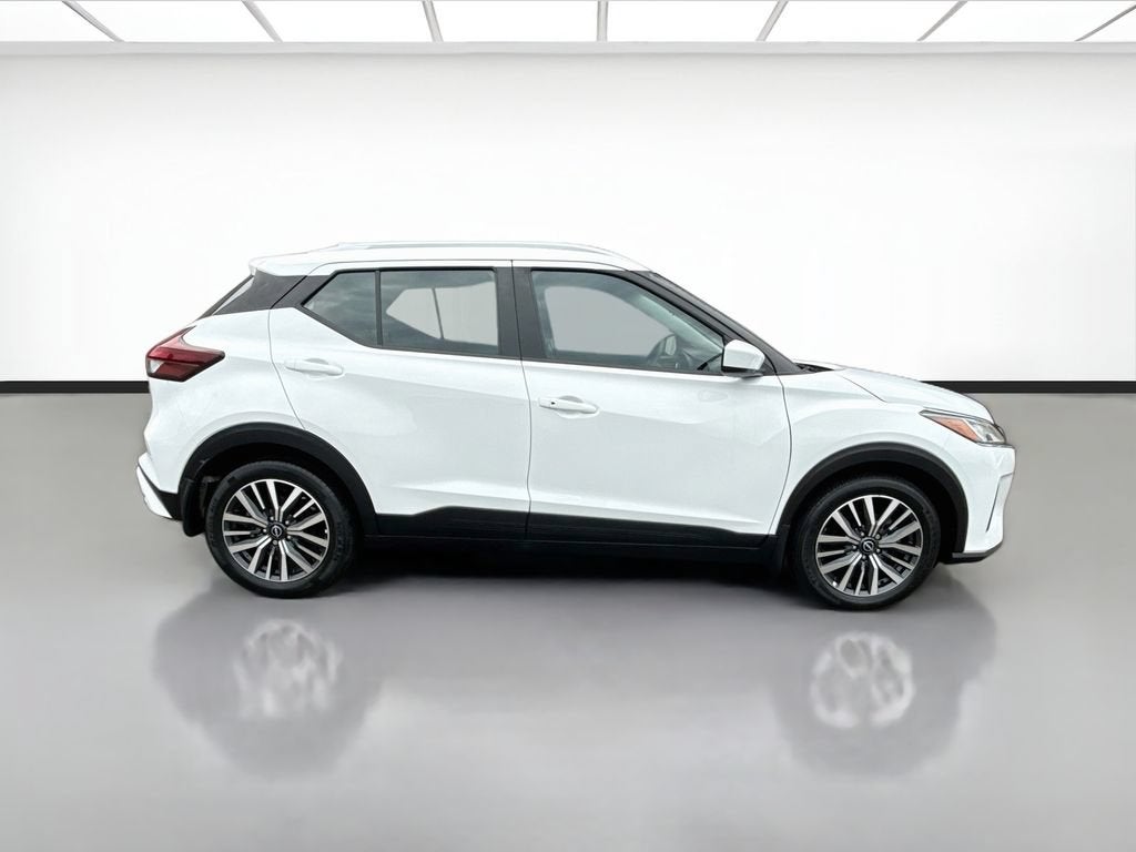 2023 Nissan Kicks SV Xtronic CVT