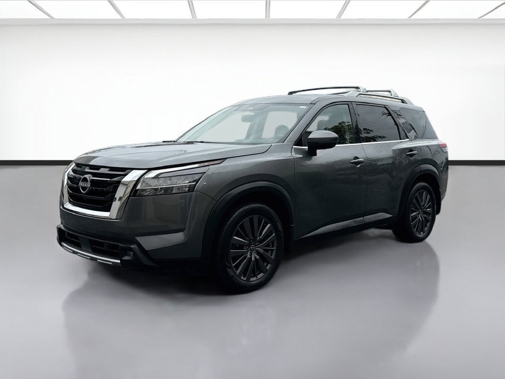 2022 Nissan Pathfinder SL 4WD