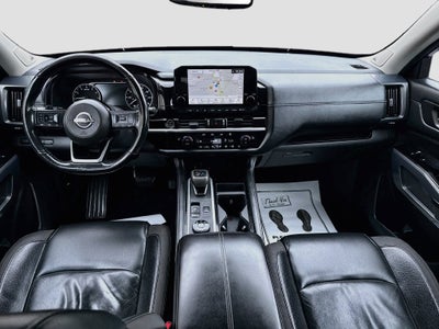 2022 Nissan Pathfinder SL 4WD