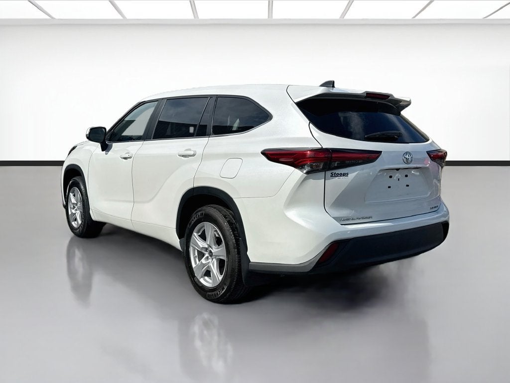 2023 Toyota Highlander LE