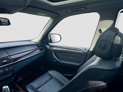 2010 BMW X5 30i