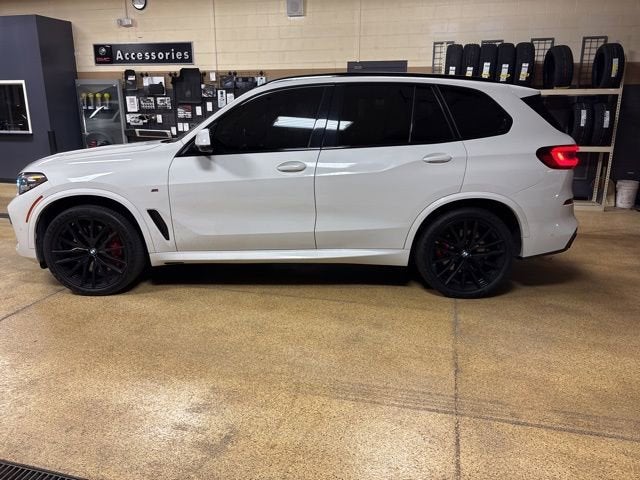 2023 BMW X5 M50i
