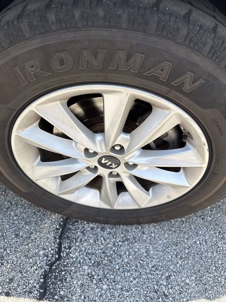 2020 Kia Sorento 3.3L LX