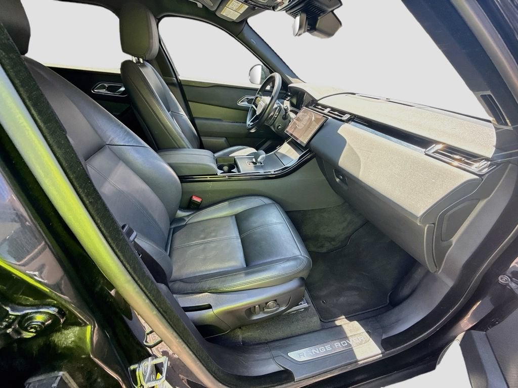 2025 Land Rover Range Rover Velar Dynamic SE
