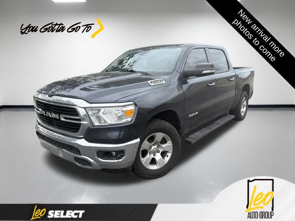 2020 RAM 1500 Big Horn/Lone Star 4x4 Crew Cab 5'7's photo