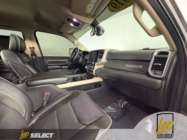 2019 RAM 1500 Laramie Crew Cab 4x4 5'7" Box