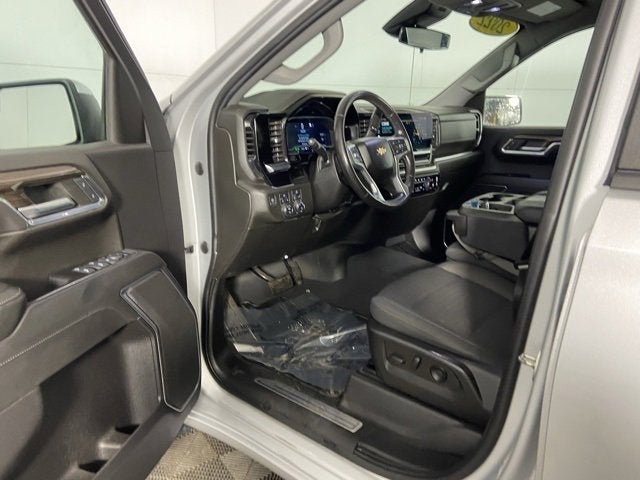 2022 Chevrolet Silverado 1500 LT (2FL)