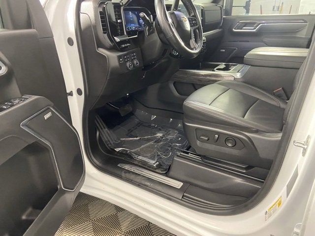 2025 Chevrolet Silverado 3500 HD LTZ