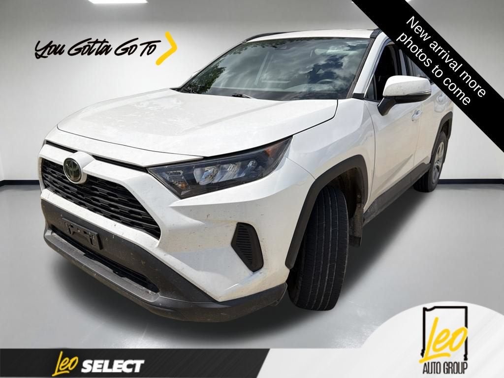 2019 Toyota RAV4 LE