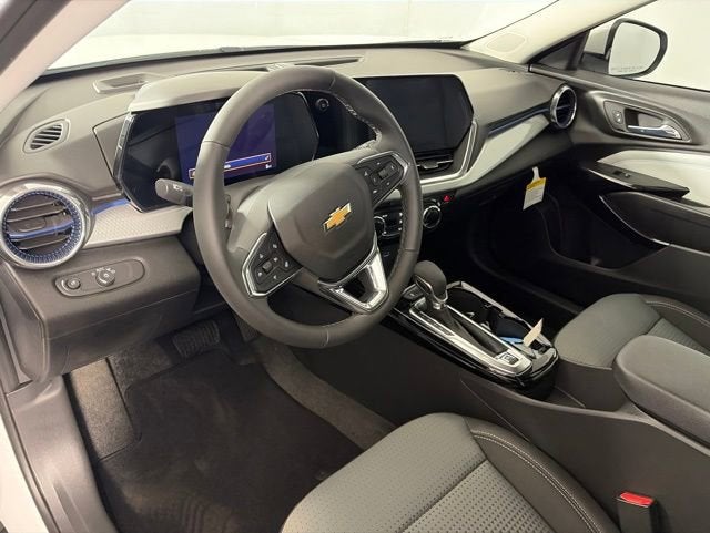 2026 Chevrolet Trax LT - Photo 9