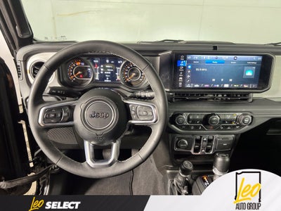 2025 Jeep Wrangler 4-Door Sahara 4x4