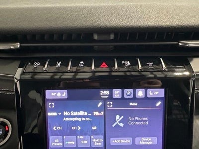 2023 Jeep Grand Cherokee Laredo 4x2
