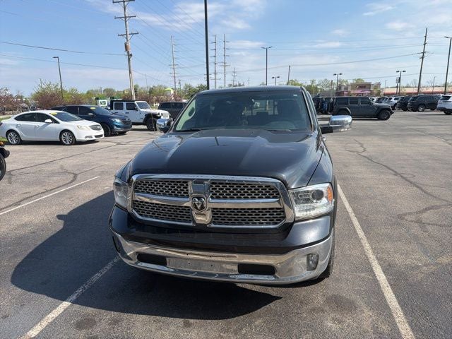 2018 RAM 1500 Laramie Crew Cab 4x4 6'4' Box