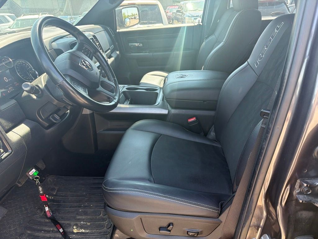 2017 RAM 1500 Rebel Crew Cab 4x4 5'7' Box