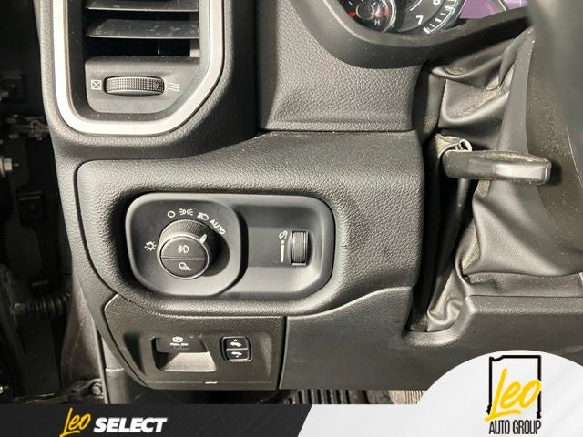2023 RAM 1500 Big Horn Crew Cab 4x4 5'7' Box