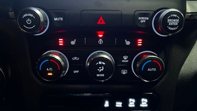 2023 RAM 1500 Big Horn Crew Cab 4x4 5'7' Box