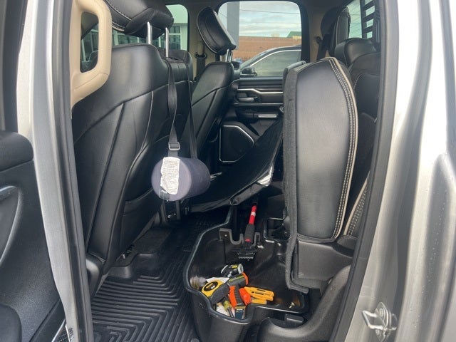 2019 RAM 1500 Laramie Quad Cab 4x4 6'4' Box