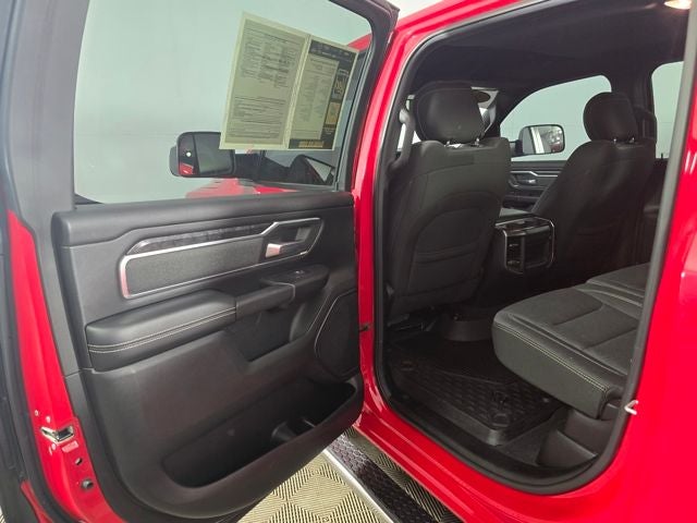 2019 RAM 1500 Big Horn/Lone Star Crew Cab 4x4 5'7' Box