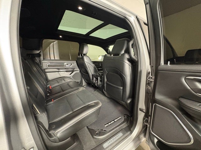 2022 RAM 1500 Laramie Crew Cab 4x4 5'7' Box