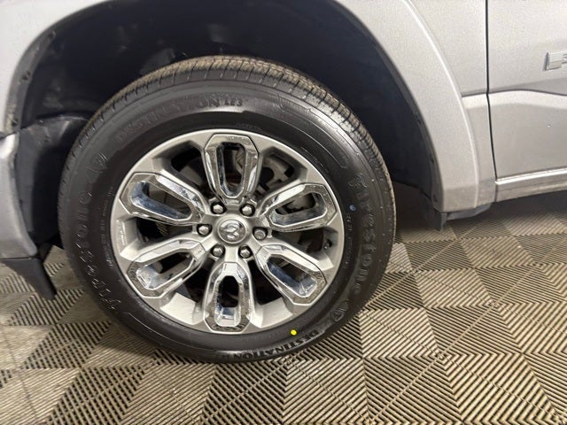 2022 RAM 1500 Laramie Crew Cab 4x4 5'7' Box