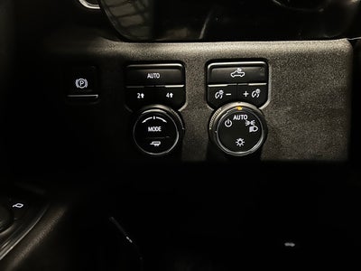 2024 Chevrolet Silverado 1500 4WD Crew Cab Short Bed LT with 2FL