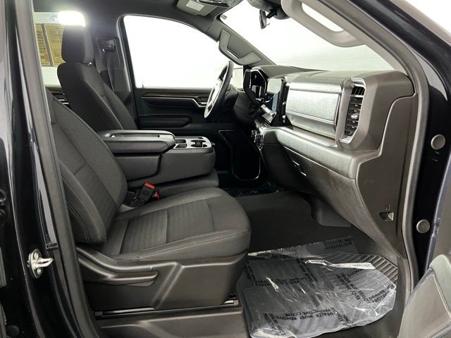 2024 Chevrolet Silverado 1500 4WD Crew Cab Short Bed LT with 2FL