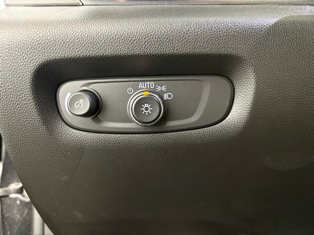 2023 Chevrolet Traverse FWD LS