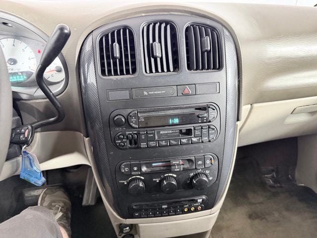 2005 Dodge Caravan SXT