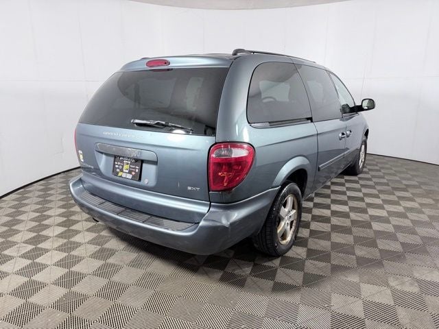 2005 Dodge Caravan SXT